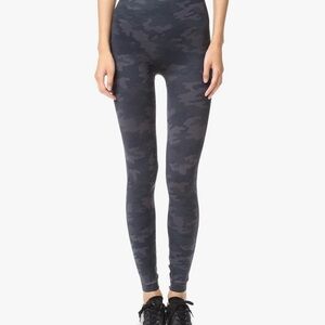 SPANX Look at me now- Black Camo Print Leggings